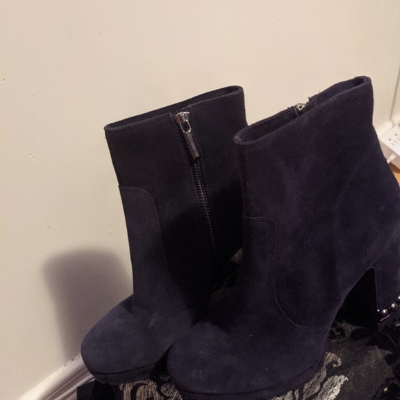 Karl Lagerfeld Paris boots "Lenore" - Picture 2 of 3